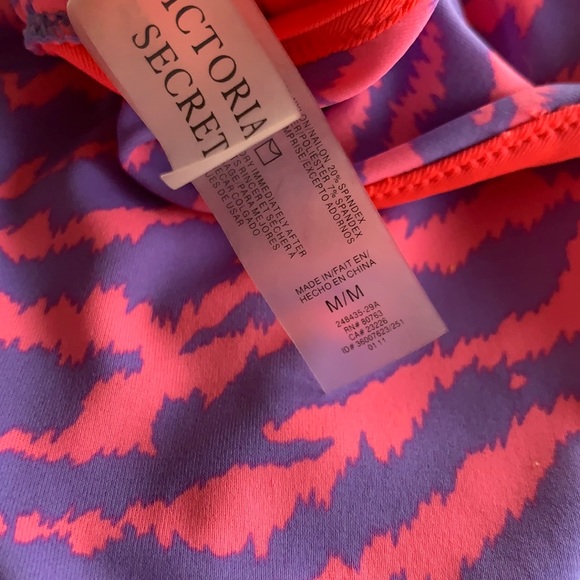 VICTORIA’S SECRET BUNDLE 4 pieces women BIKINI TOP - Picture 7 of 10